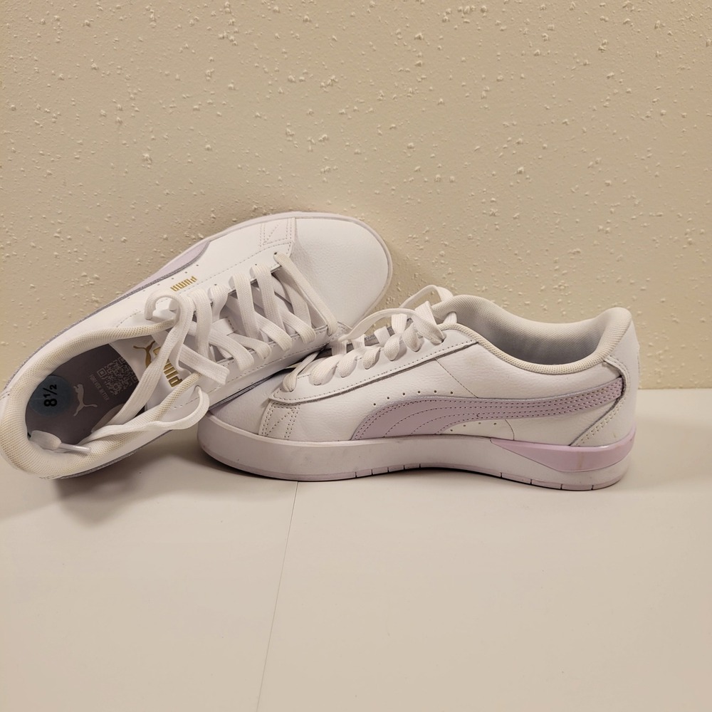 Puma Jada Classic Sneakers Womens 8.5 White Lavender Excellent Leather Low Top